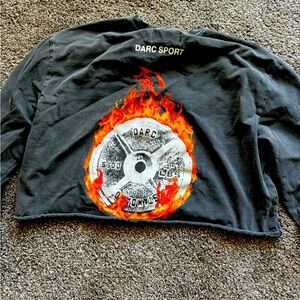 Long sleeve darc sport shirt